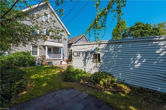 Building Photo - 1511 Westwood Ave