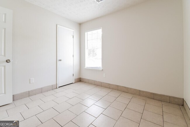 Building Photo - 2989 Knollberry Ln