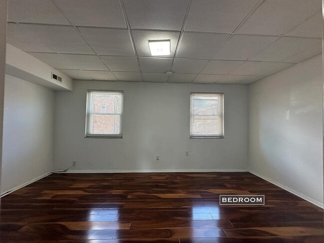 Building Photo - 6642 Frankford Ave