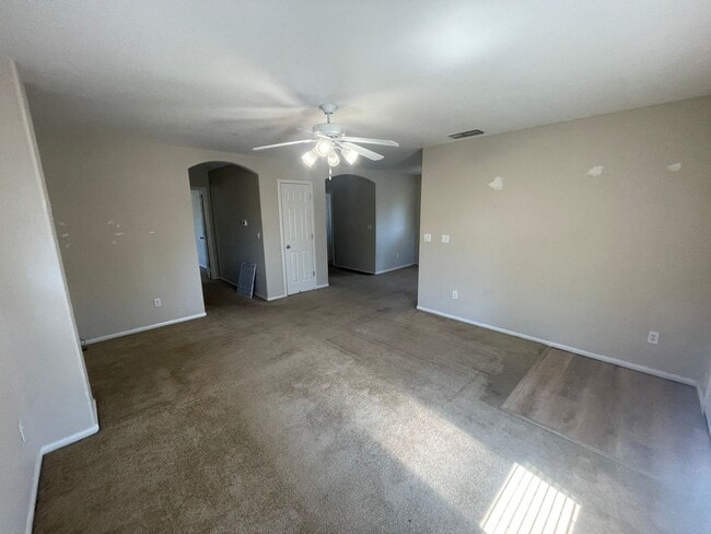 Building Photo - 854 Shearer Street #A