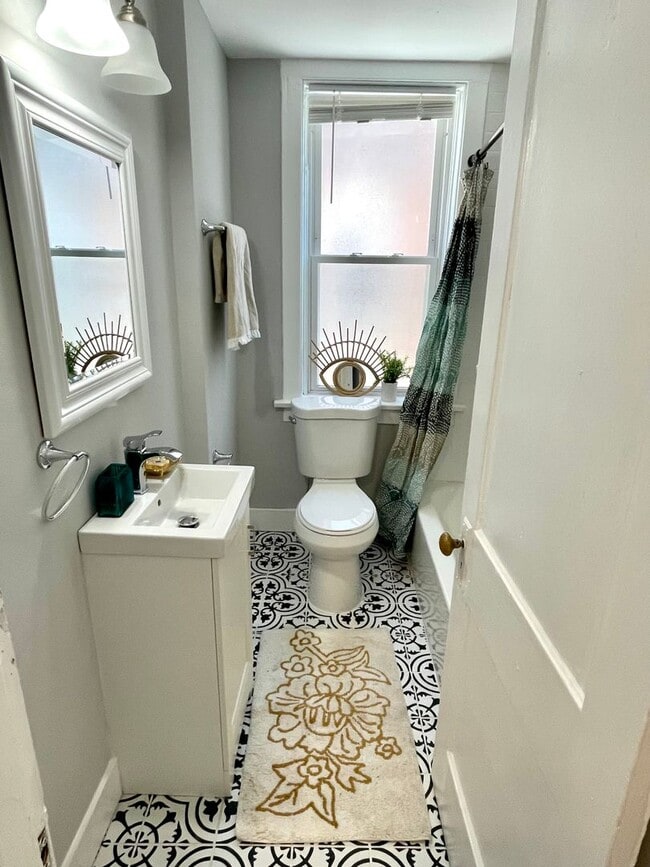 Building Photo - 2112 Maury Ave