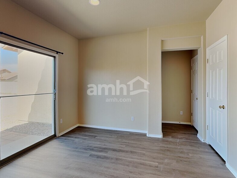 Building Photo - 3506 N 130th Ave