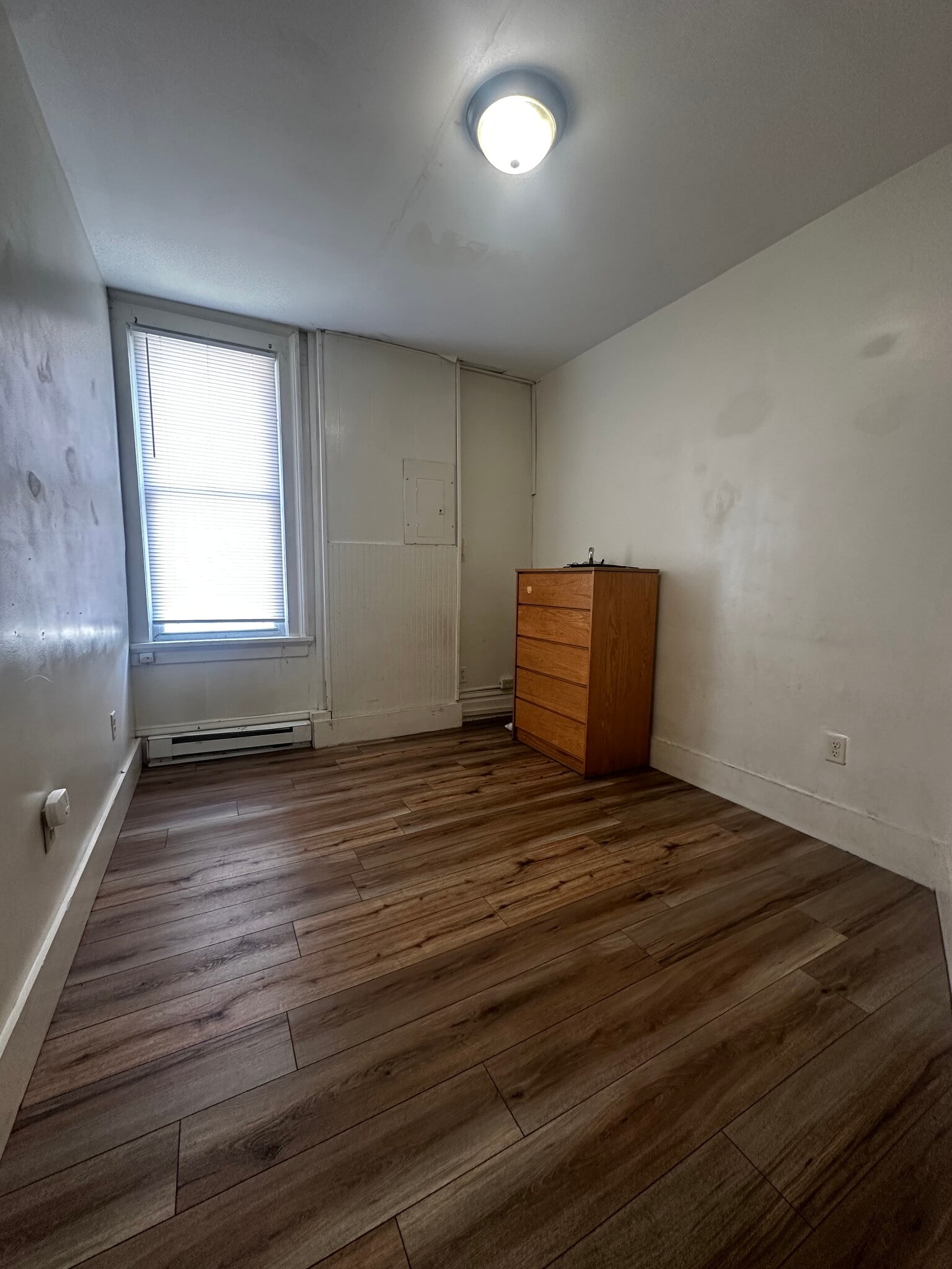 Building Photo - 728 Willey St