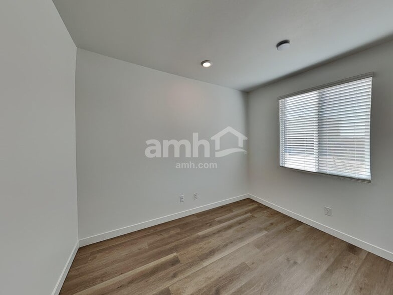 Building Photo - 14155 N Luckett Rd