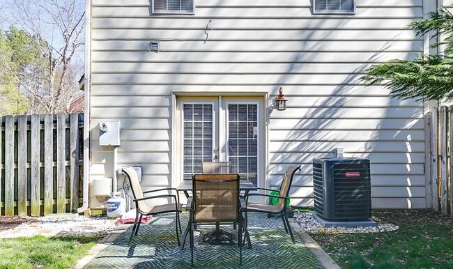 Building Photo - 4922 Bunclody Ct