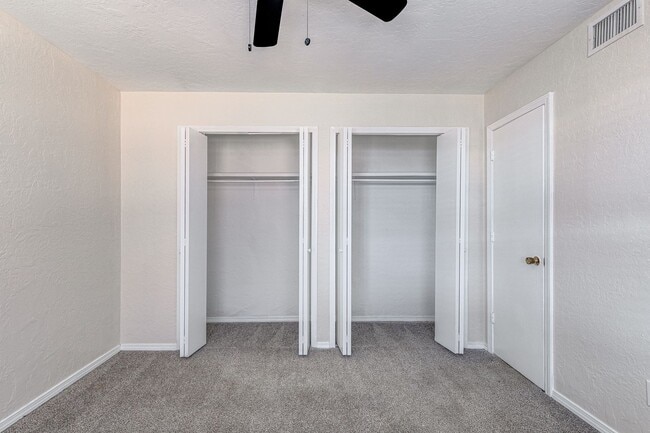 Building Photo - 2902 NW 45th Pl