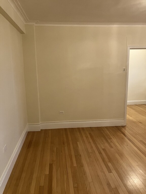 Building Photo - 988 Memorial Dr