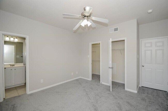 Building Photo - 12707 Boheme Dr