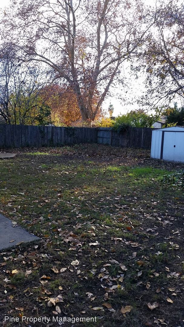 Building Photo - 3 br, 1 bath House - 2174 Paris Avenue
