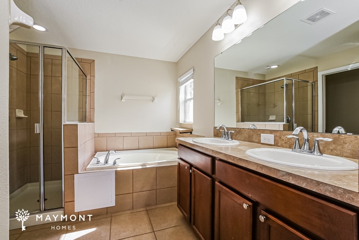 Building Photo - 353 Bella Rosa Cir