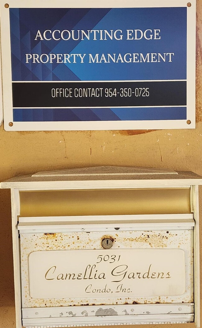 Building Photo - 5031 W Oakland Park Blvd