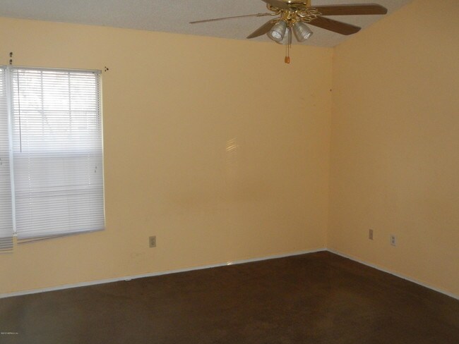 Building Photo - 517 Tuxedo Ct
