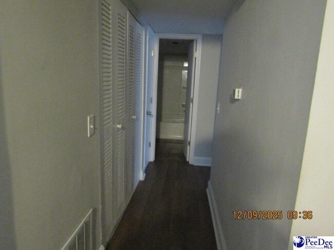 Building Photo - 1100-11G2 S Mayfair Terrace