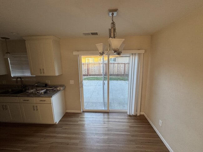 Building Photo - 1776 Pescadero Dr