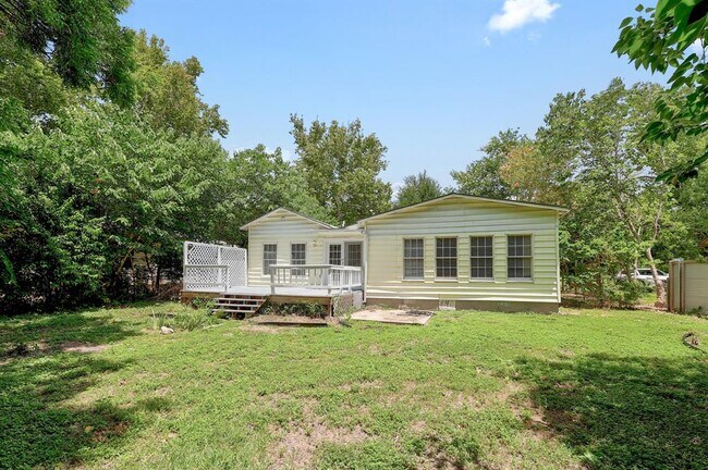 Building Photo - 1703 Alegria Rd