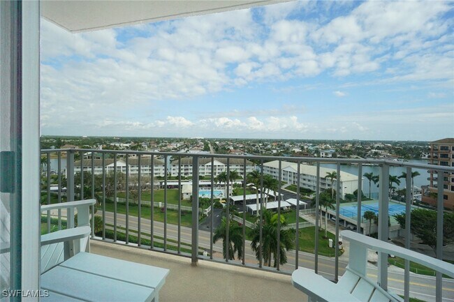 Building Photo - 10701 Gulf Shore Dr