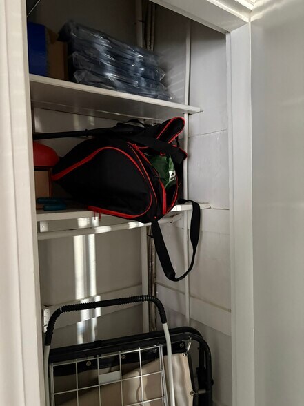 Building Photo - 58 Prentiss St