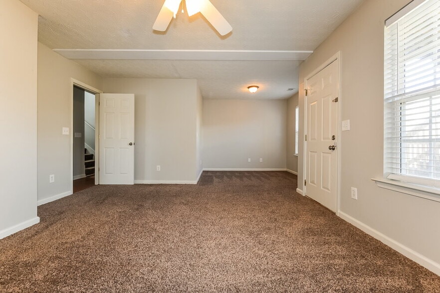 Building Photo - 965 Durham Way