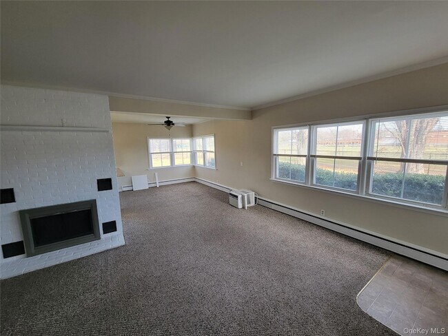 Building Photo - 475 NY-25A