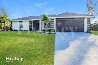 Building Photo - 3313 NE 15th Pl