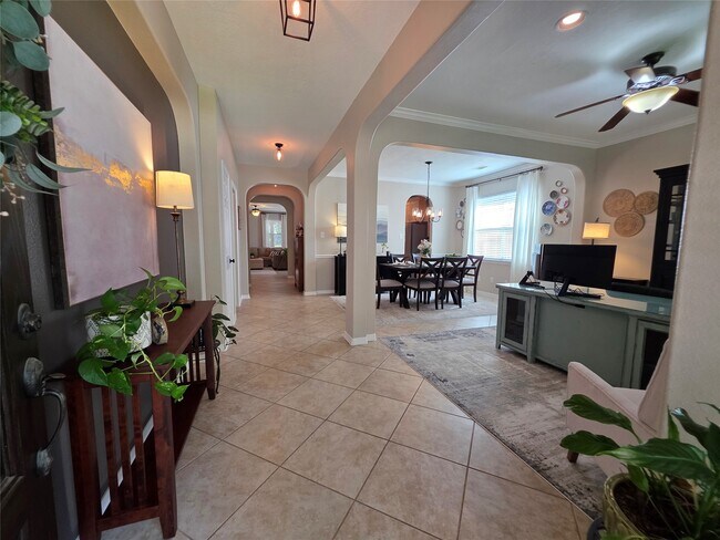 Building Photo - 6158 Cornell Ln