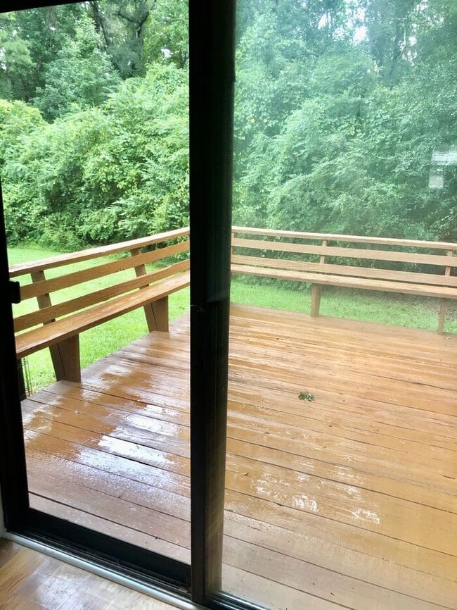 Building Photo - NOW READY!!! Cozy ranch 2 bedroom 1.5 bath...