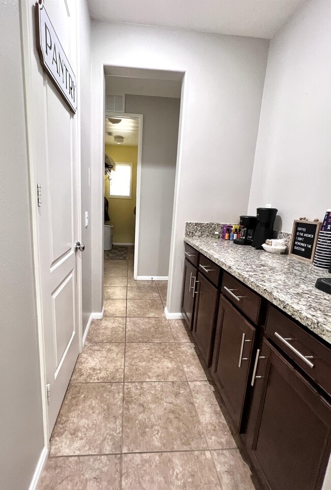 Building Photo - 28891 Brookhill Ct