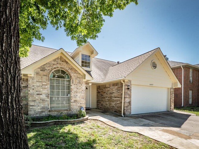 Primary Photo - 6407 Bayou Crest Dr