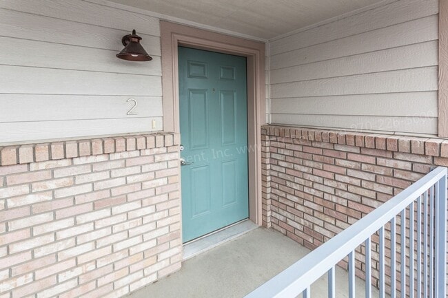 Building Photo - 2173 35th Ave Ct