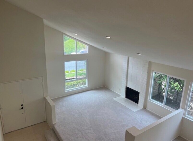 Building Photo - 23806 Lagarto