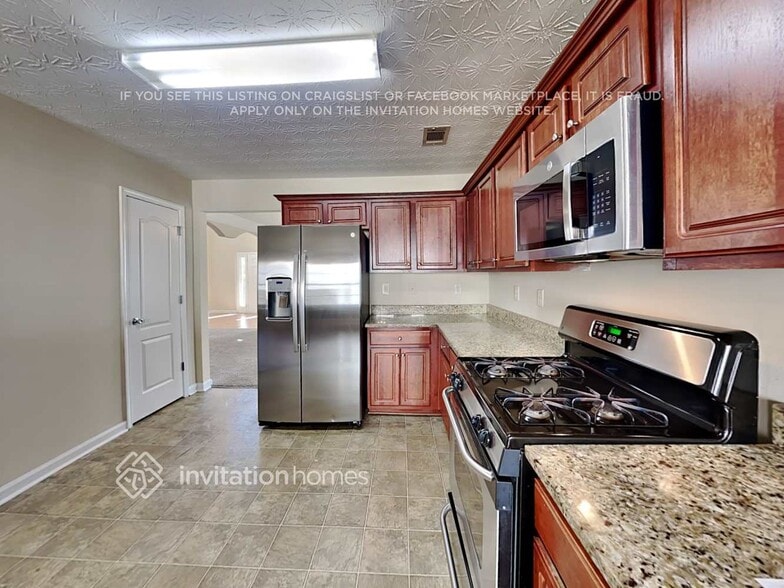 Building Photo - 4444 Grove Lake St SW