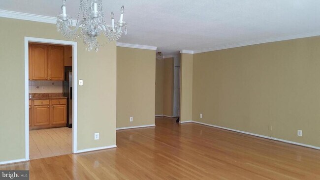 Building Photo - 5500 Friendship Blvd