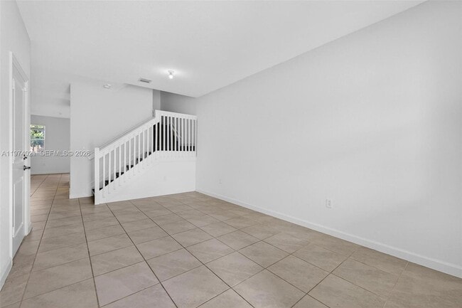 Building Photo - 2619 SE 11th St