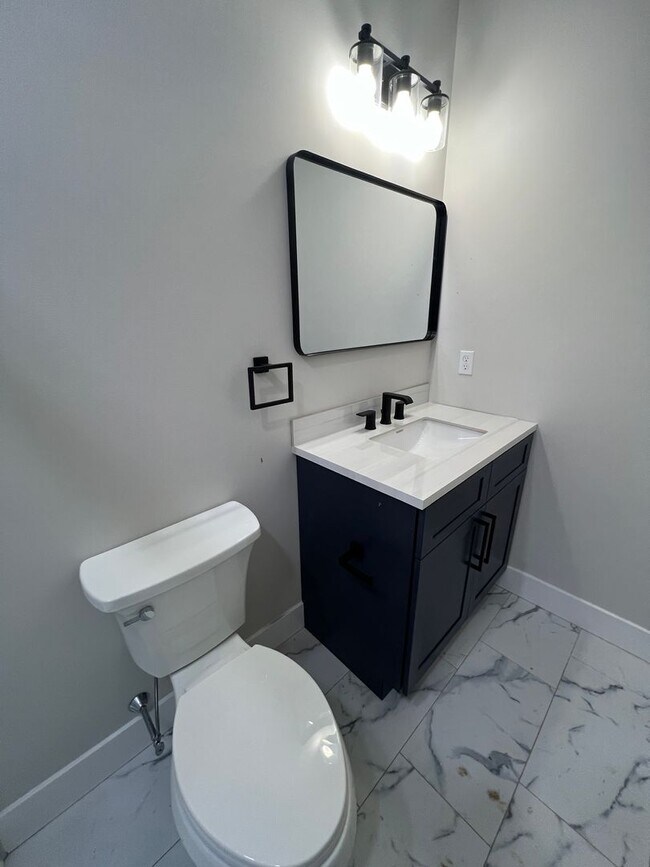 Building Photo - 2232 S 11th St