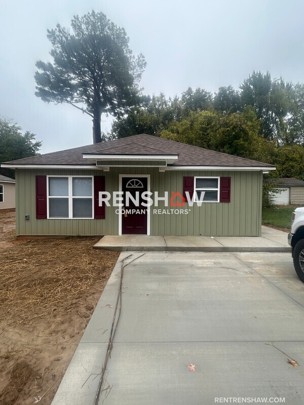 Primary Photo - 1110 Tibbs St