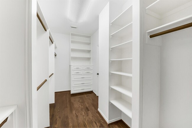 Building Photo - 4408 Mildred St