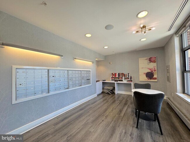 Building Photo - 1111 Oronoco St