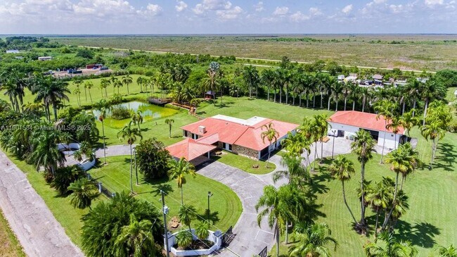 Building Photo - 15420 SW 212th Ave