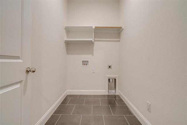 Building Photo - 244 Observation Dr W