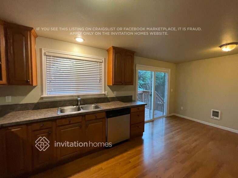 Building Photo - 3725 SW 332nd Pl