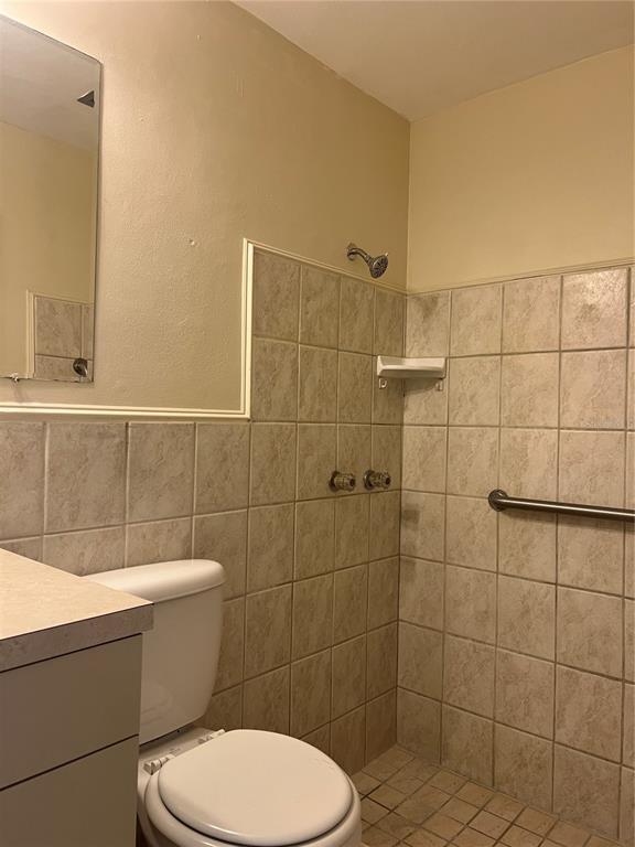 Building Photo - 4216 Hillsdale Dr