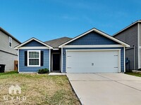 Building Photo - 12061 Latour Vly