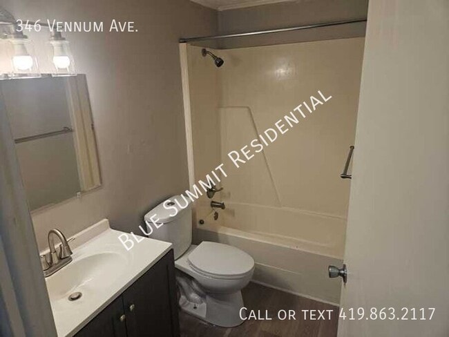 Building Photo - 346 Vennum Ave