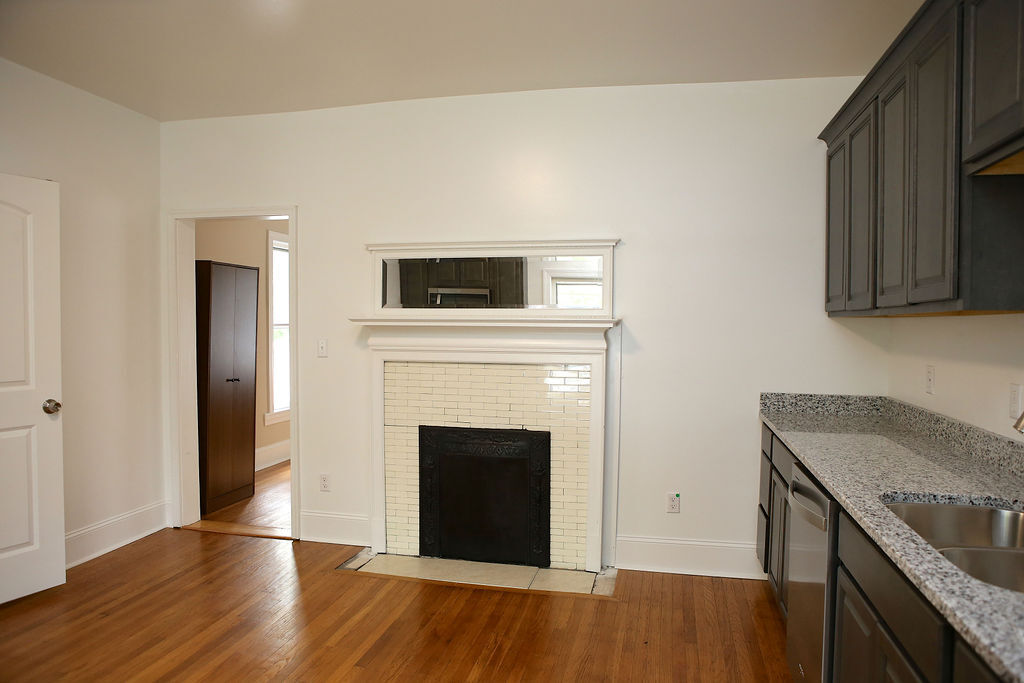 Building Photo - 126 Tate St
