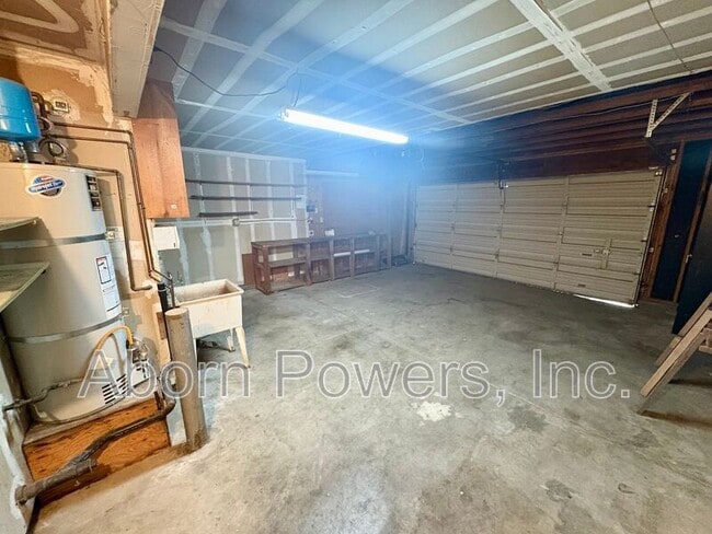 Building Photo - 752 Crosswind Dr