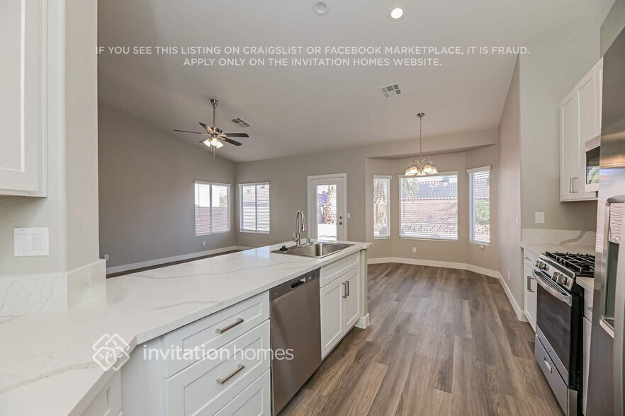 Building Photo - 1731 Mt Tremblant Ave