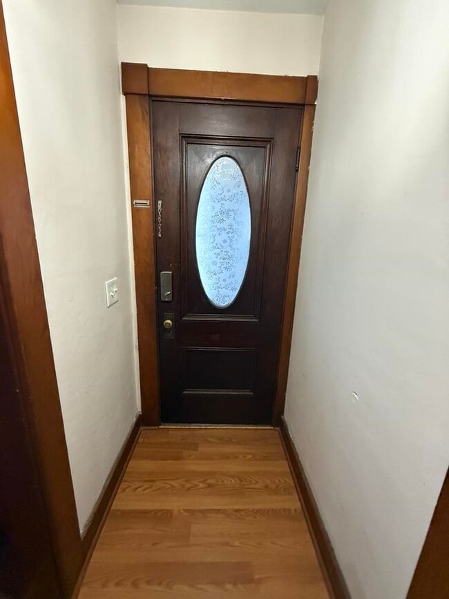 Building Photo - 672 Central St