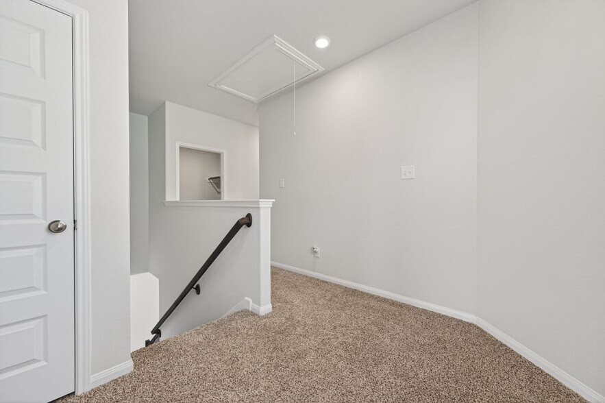 Building Photo - 3903 Giorgio Pastel Pl