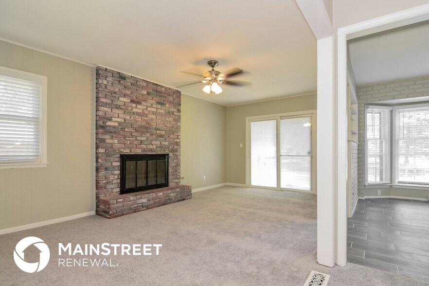 Building Photo - 15908 E 38th St S