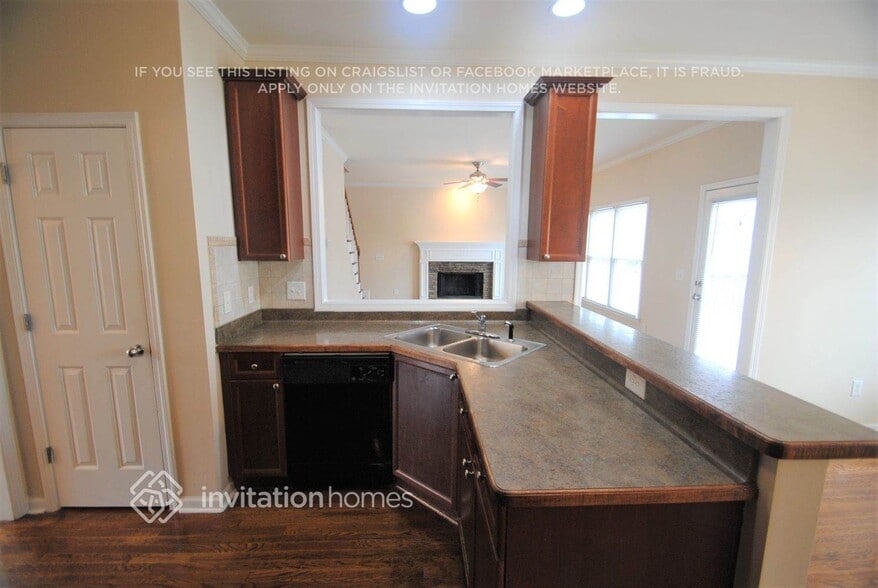 Building Photo - 307 Oakwind Way